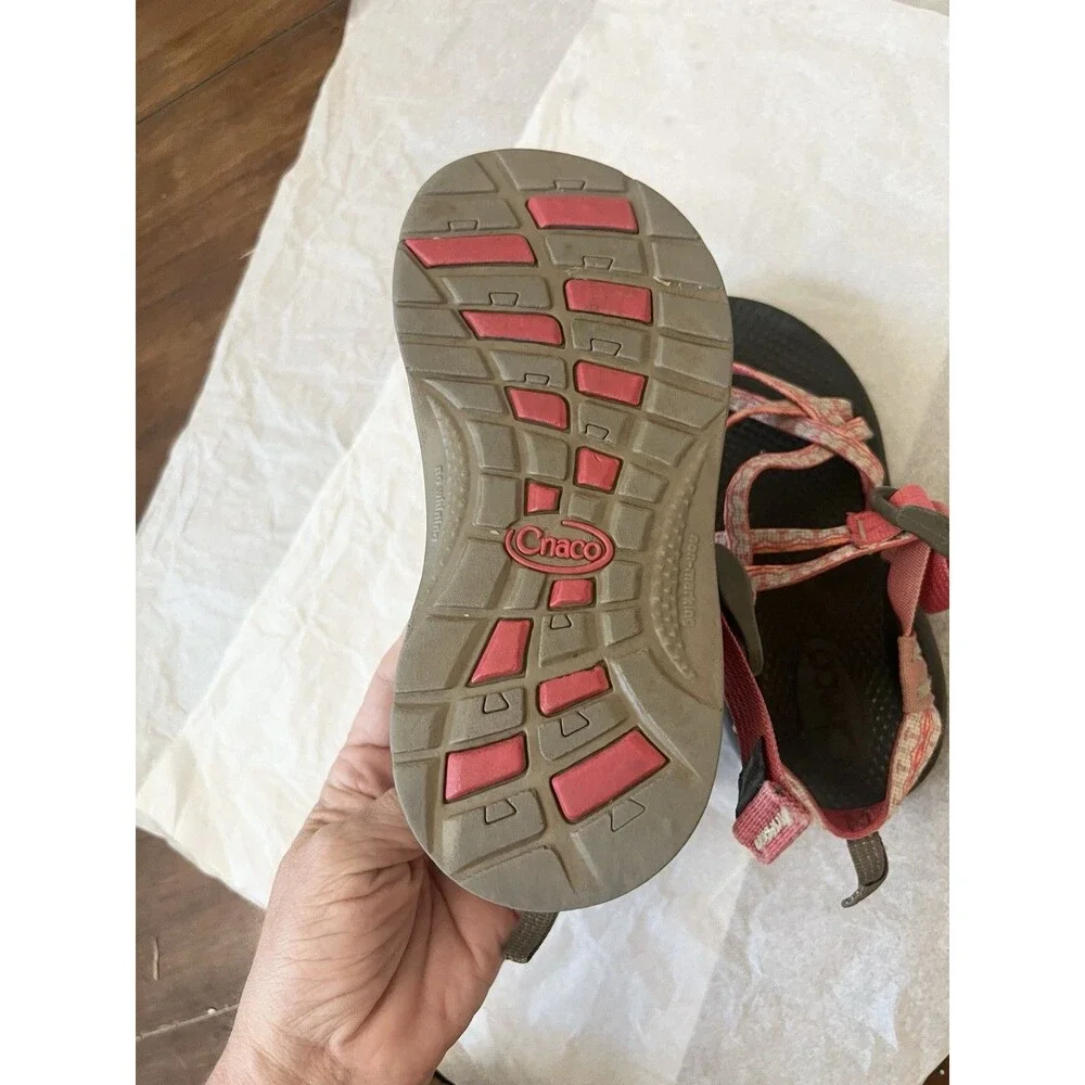 CHACO ZX2 Girl's Size 1 Waterproof Sports Sandals Pink Aztec Comfort Hiking